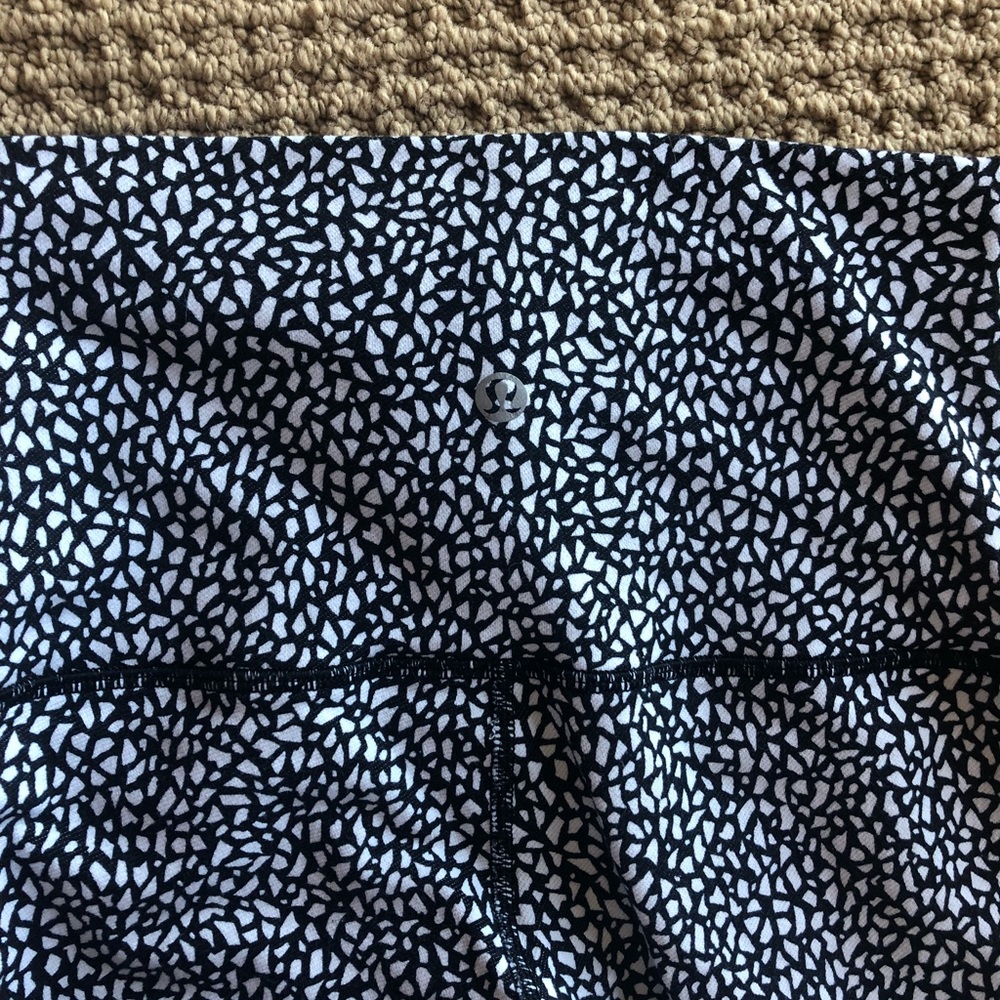 Lululemon high waisted crop leggings